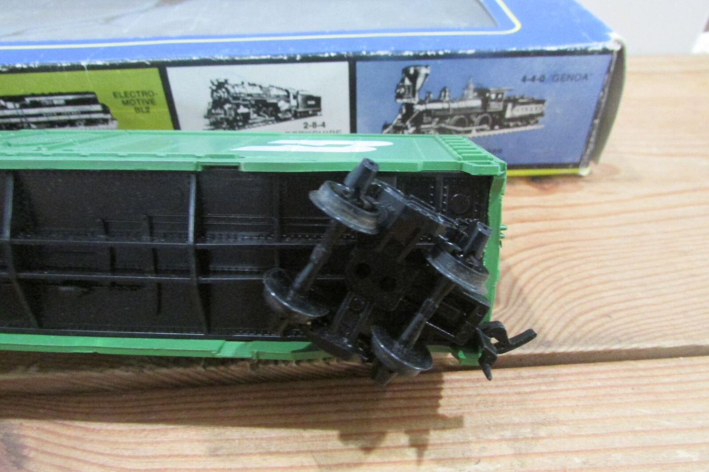 HO Scale AHM Burlington 50' Northern Box Car Lot#3788