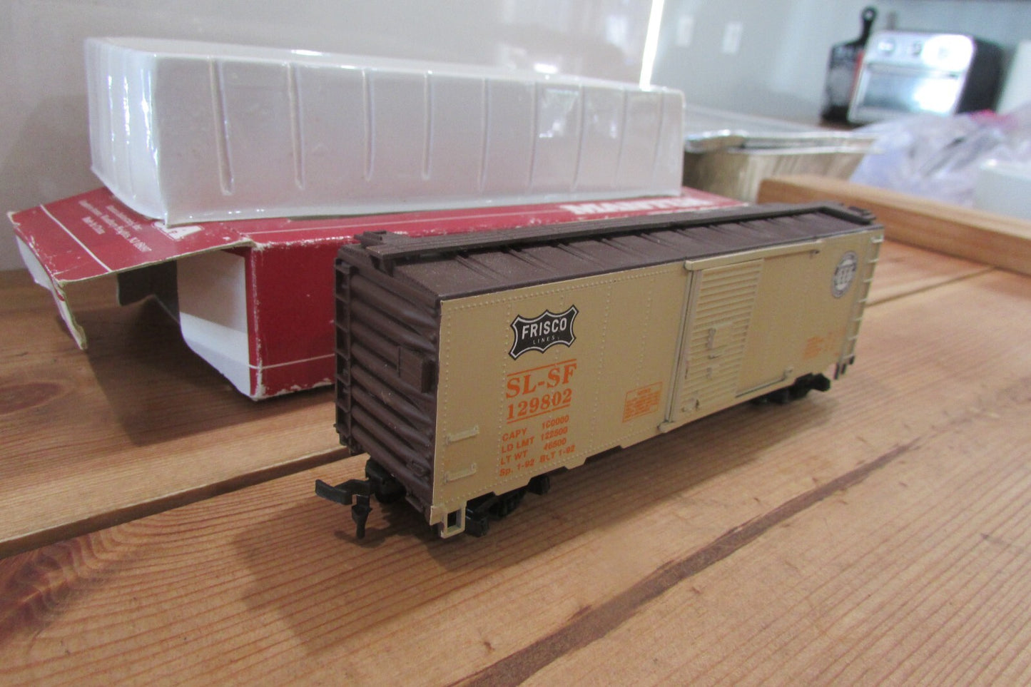 HO Scale Mantua 734-012 Heavy 41' Steel Boxcar Frisco LOT#0327
