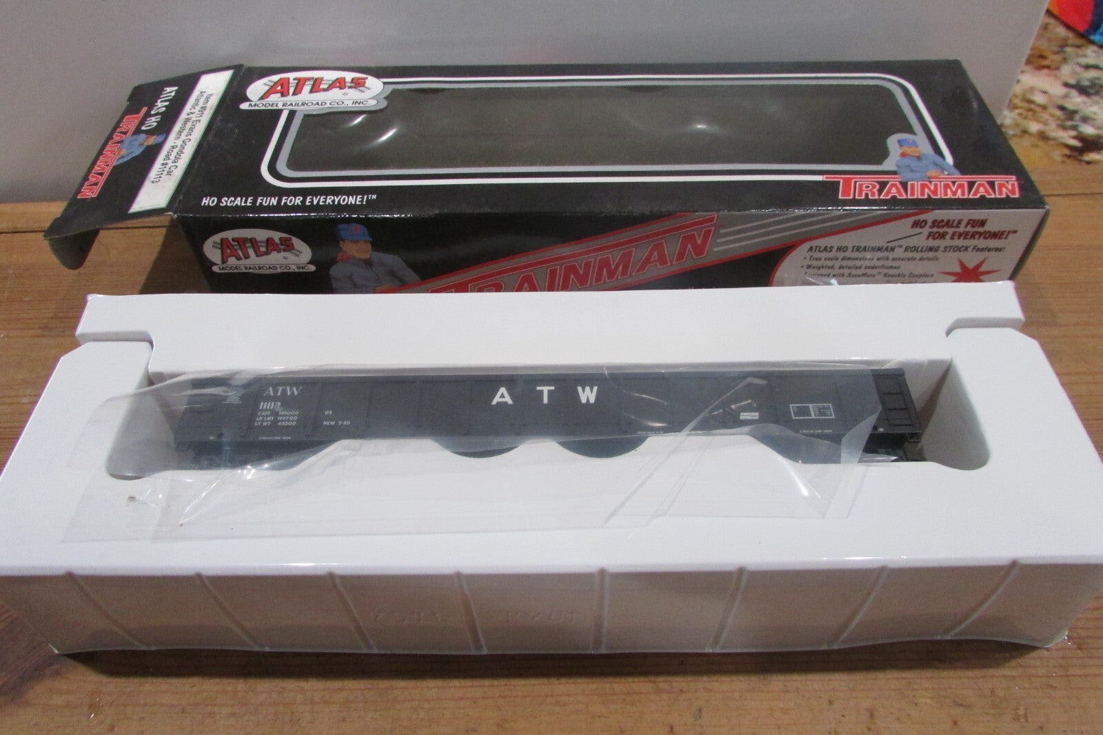 HO Scale Atlas TrainmaI tem#911 52' Evans Gondola  A4910