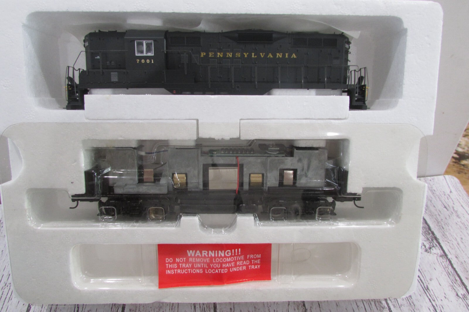 HO Scale Proto 2000 Item 23707 GP9 II Locomotive Pennsylvania R.R Lot#3278