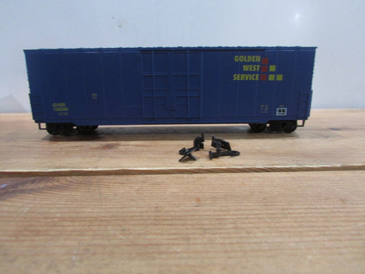HO Scale Roundhouse 50' Hi-Cube Plug Door Box Car Kit GOLDEN WEST RH4301