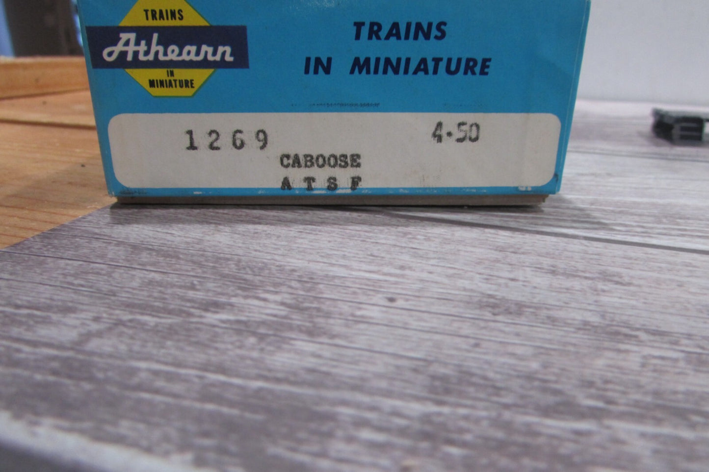 HO Scale Athearn 1269 ATSF Santa Fe Caboose #999023 Kit