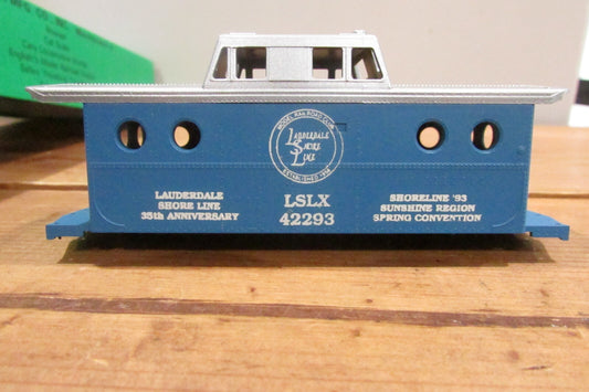 Ho Scale Bowser L.S.L Commemorative " Shoreline 93 Caboose ( 1 of 150 )