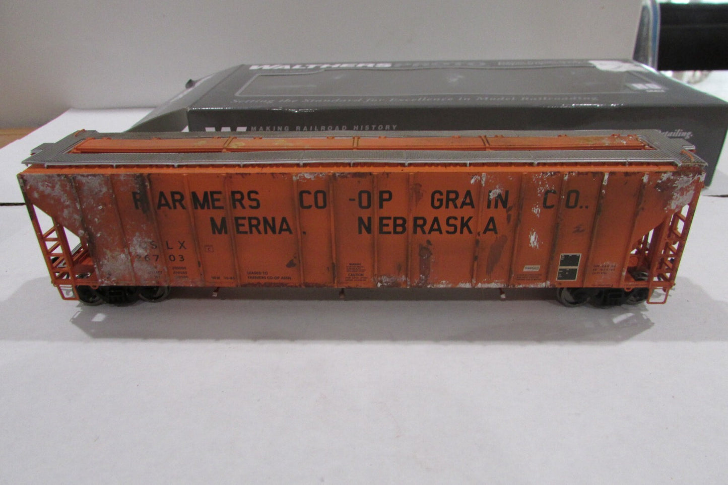 HO Scale Walthers  920-106109 58' Evans 4780 Cu ft 3Bay Covered Hopper Wal4878
