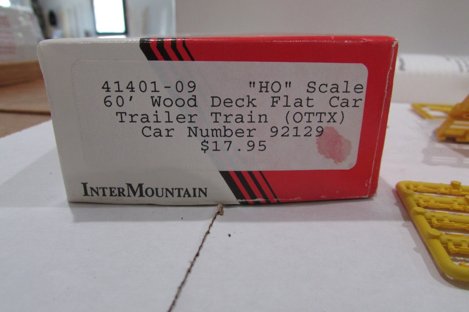 HO Scale InterMountain 41401-9 60' Wood Deck Flat Car Trailer Train Lot#4881
