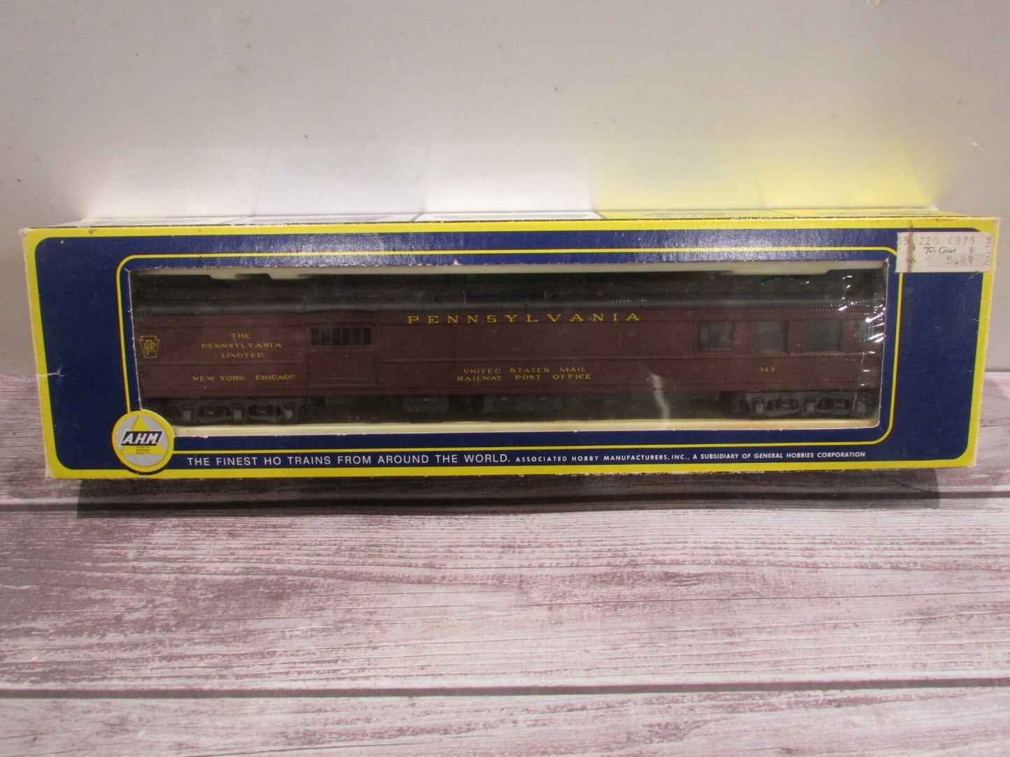 HO Scale AHM/Rivarossi 1920 Baggage-R.P.O. Pennsylvania   Passenger Car Lot#3240