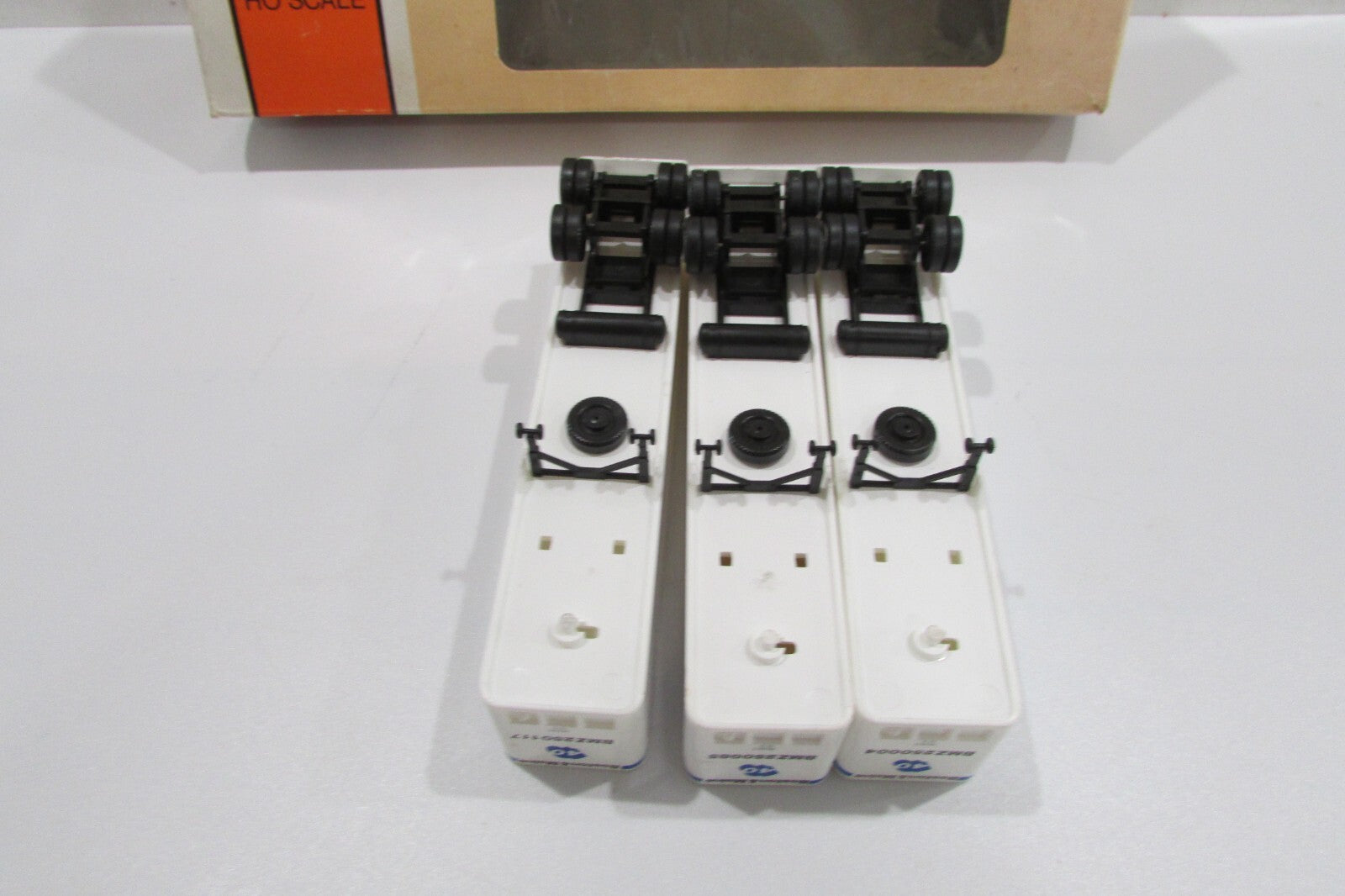 HO Scale Con-Cor 0004-008111 Boston & Maine 40' Piggyback Box Trailer  Lot#2838