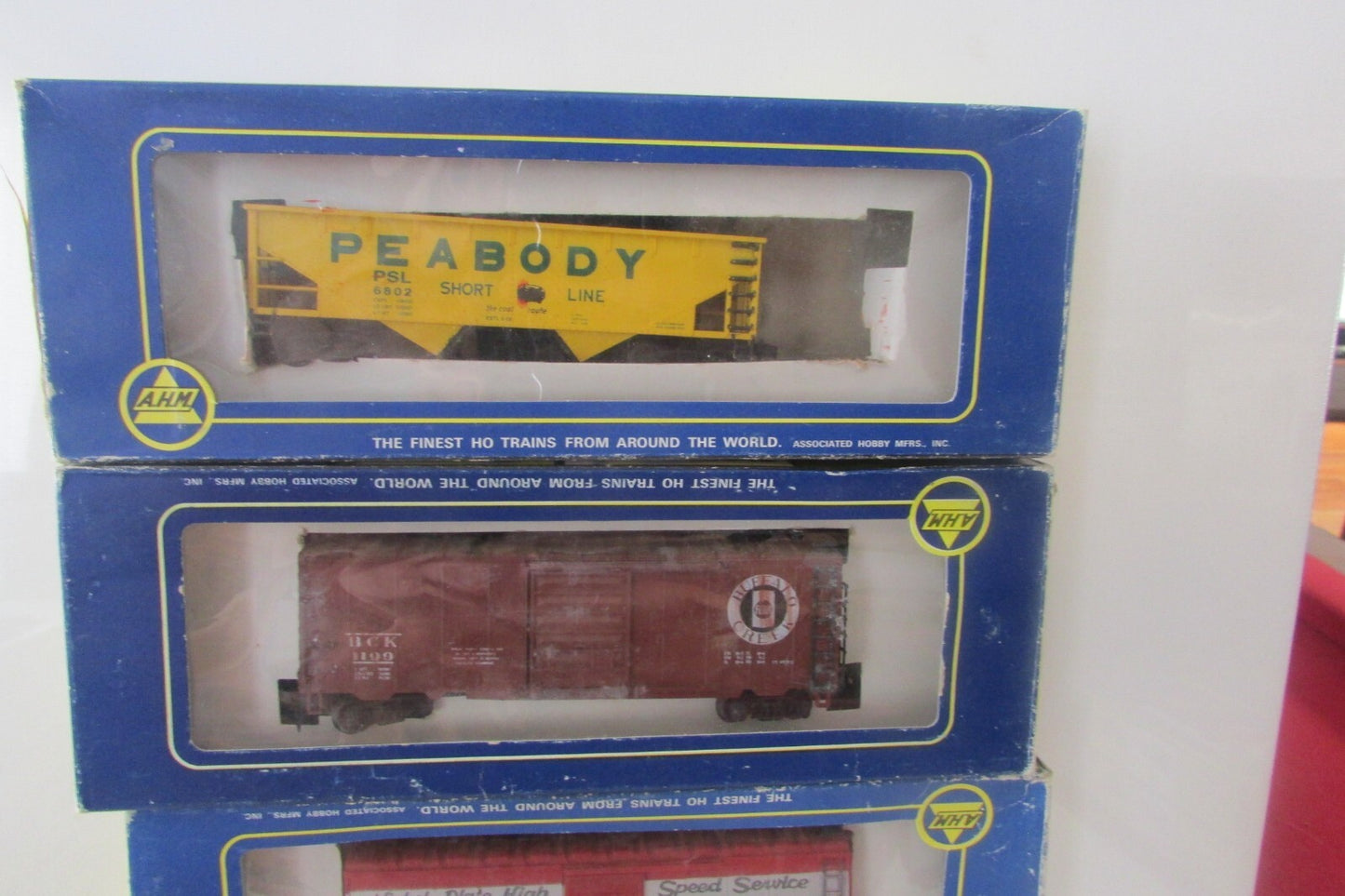 HO Scale AHM (12) Assorted Freight Cars Lot#0411