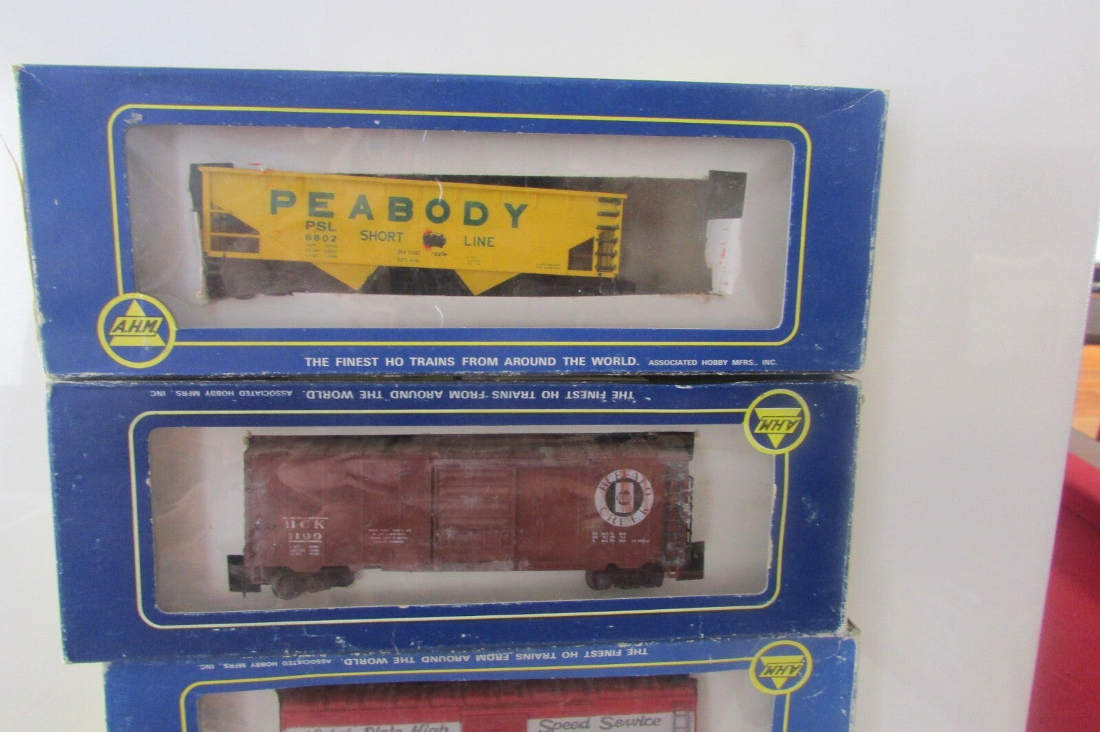 HO Scale AHM (12) Assorted Freight Cars Lot#0411