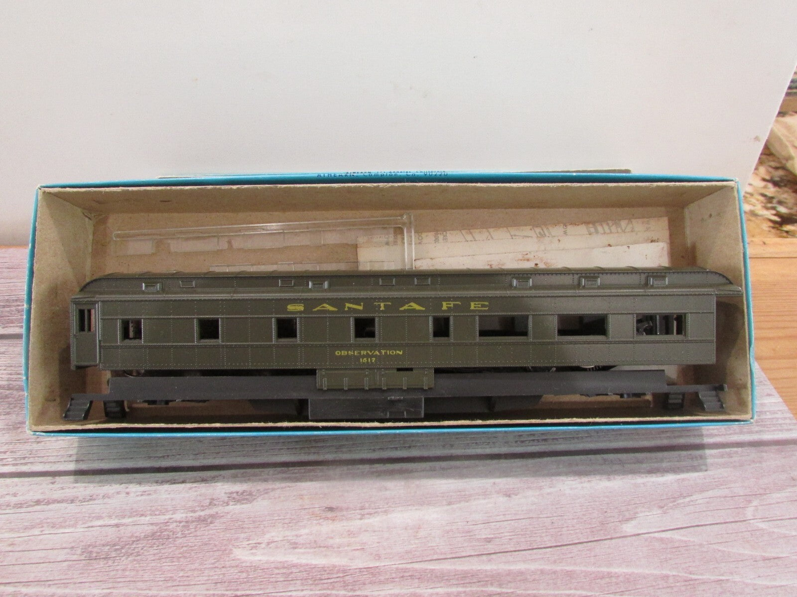 HO Scale Athearn (4) Passenger Car "Santa Fe" Kits Lot#3200