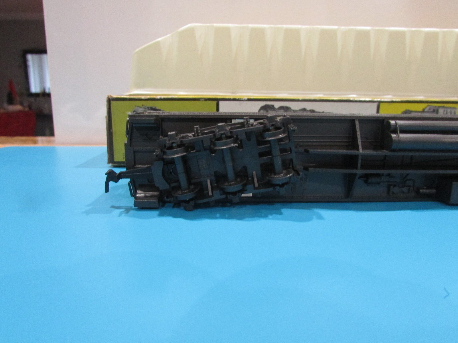 HO Scale AHM/Rivarrosi  6201 Undecorated Pullman Passenger Car Lot#0588
