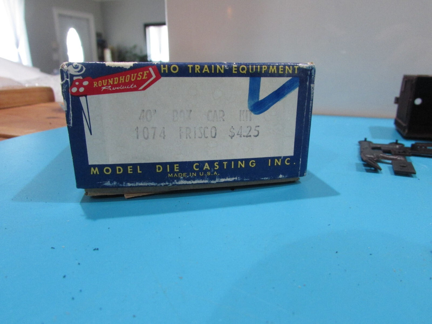 HO Scale RoundHouse 40' Box Car Kit Pennsylvania RH4287