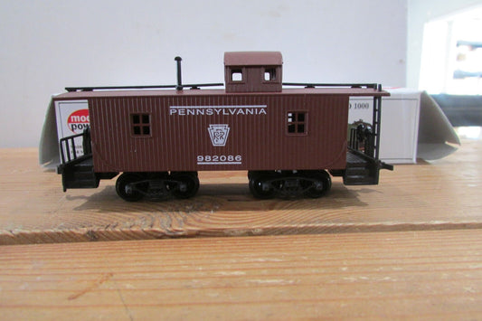 HO Scale Model Power 9141 32' Wood Caboose Pennsylvania #982086