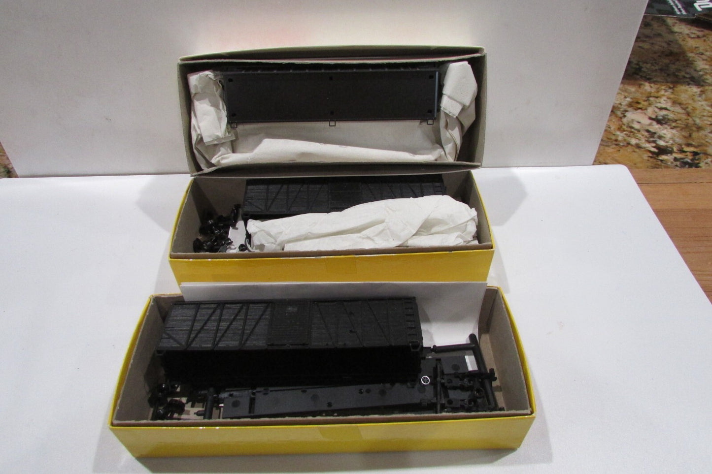 HO Scale Accurail (3) Assorted Freight Cars Undecorated NIB Kit Lot#2927