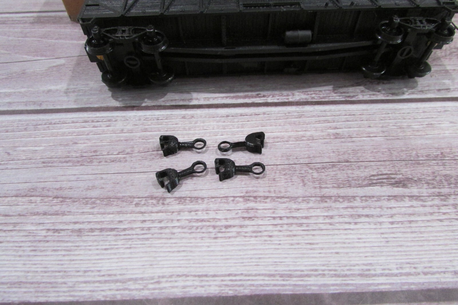 HO Scale Accurail (2) 40' O.Box Wood Ends Cars Kits Undecorated Lot#3019