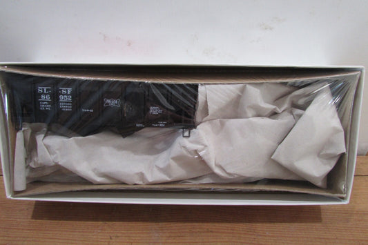 HO Scale Accurail 2806 Panel Side Twin Hopper FRISCO