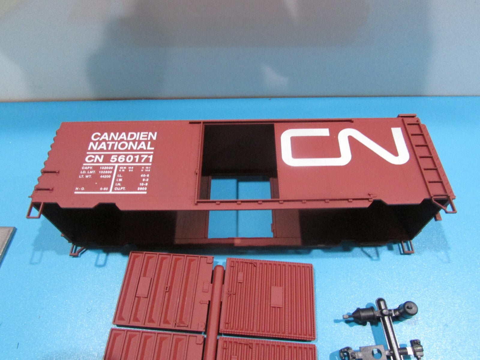 Ho Scale Accurail 3413 40' PS-1 Steel Box Car Canadian National