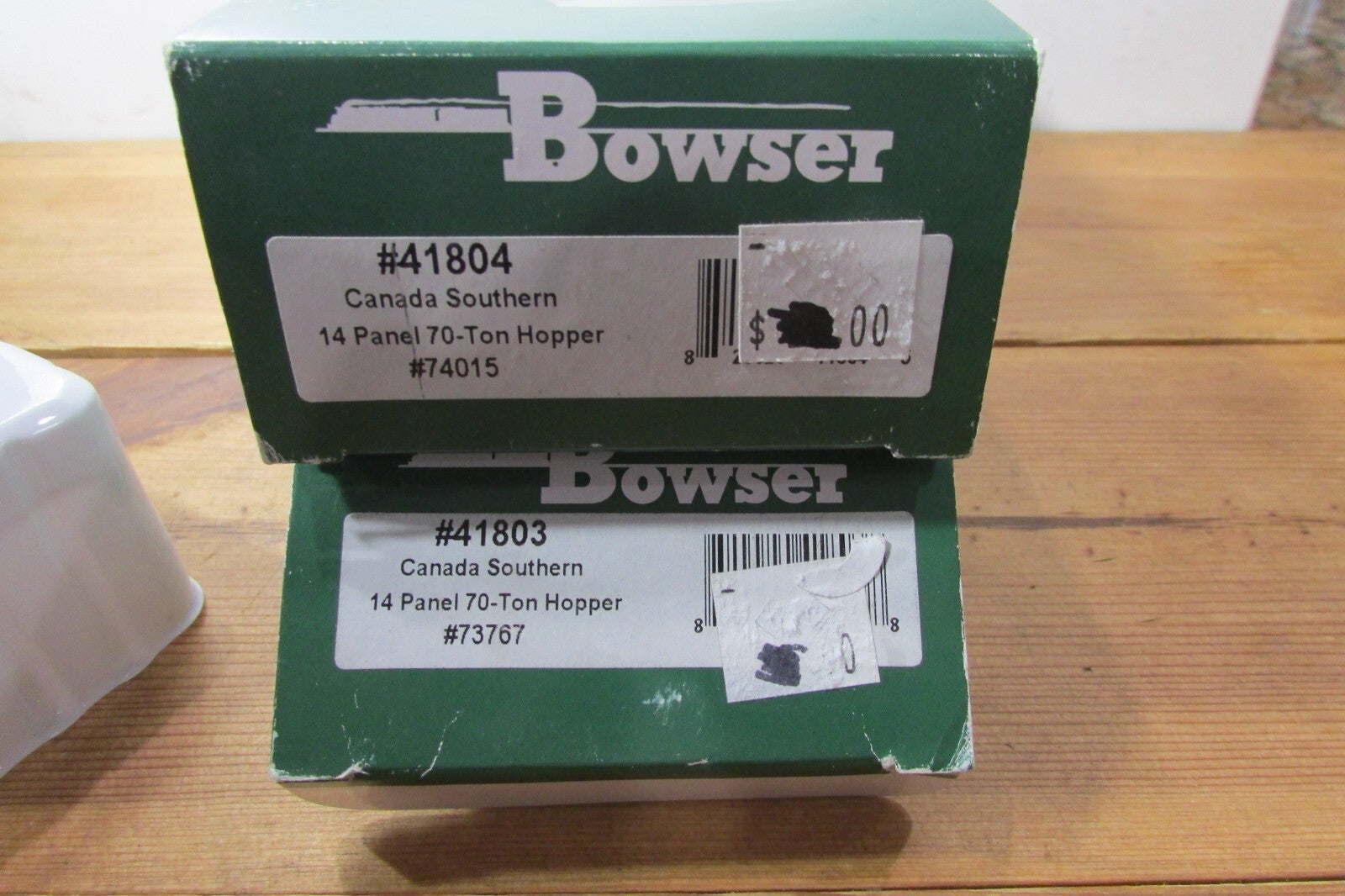 HO Scale Bowser (2) Canada Southern 14Panel 70Ton Hopper Lot#3739