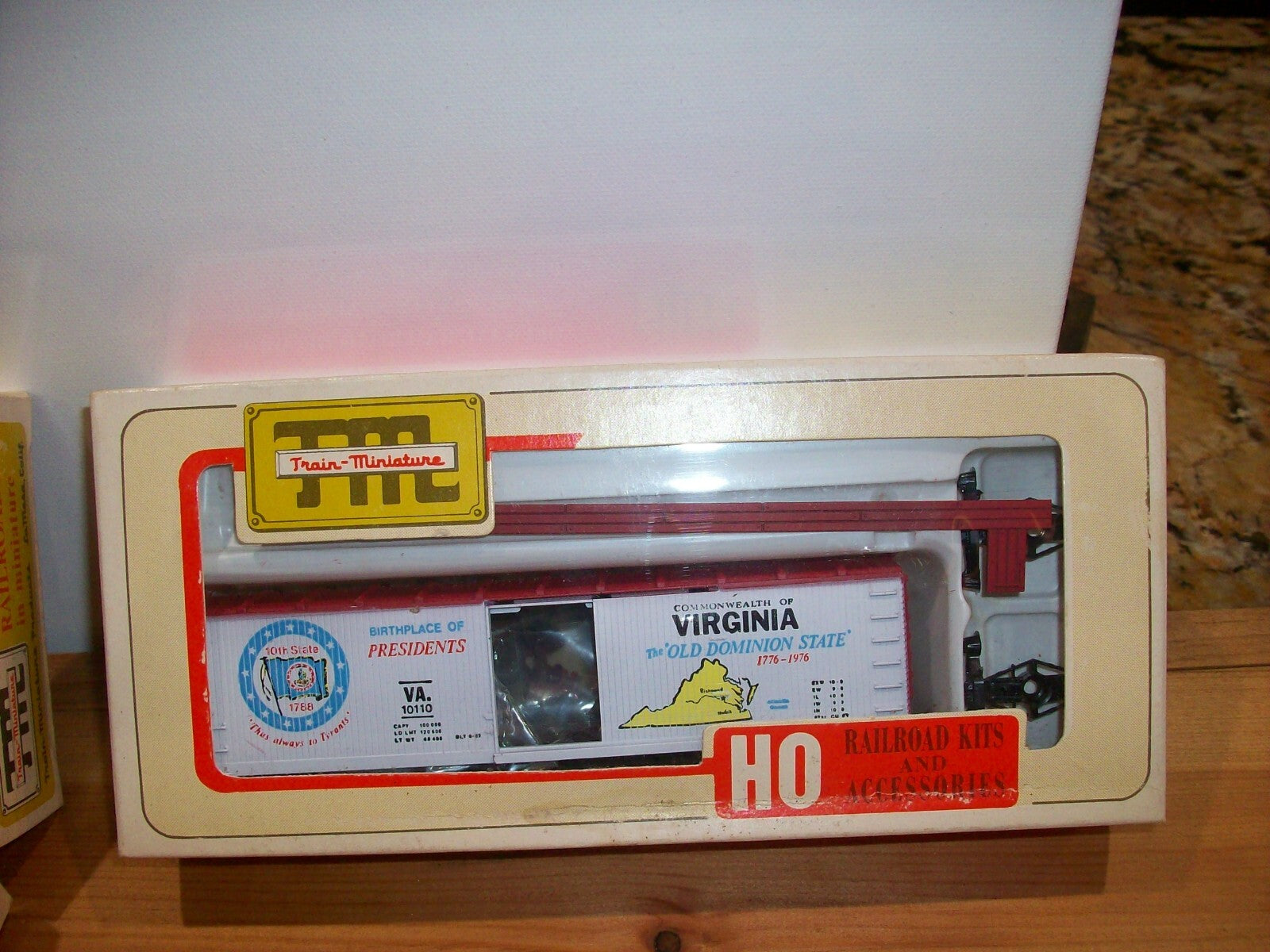 HO Scale (6) Assorted Train-Miniature Commemorative Cars Lot#0392