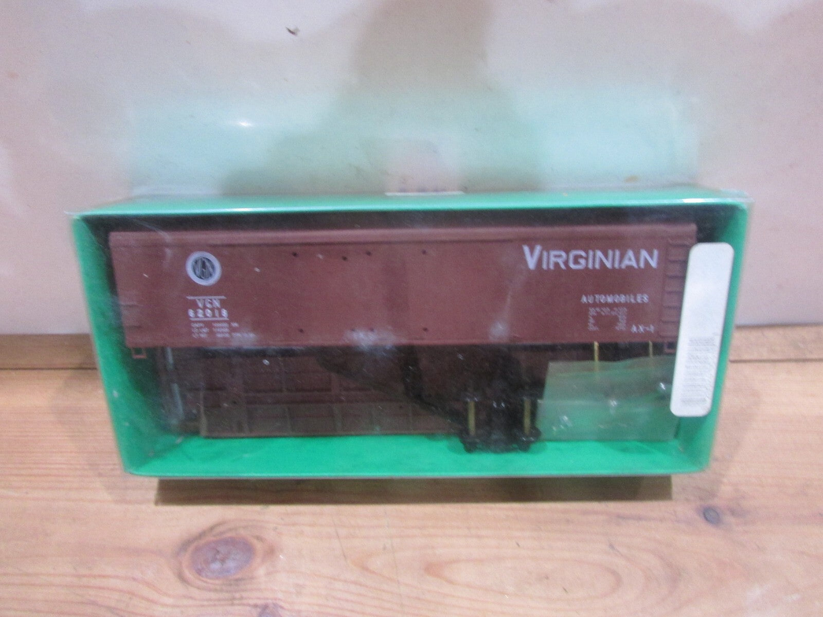 Ho Scale Bowser 55410 50' DD Door Box Car Virginia Kit