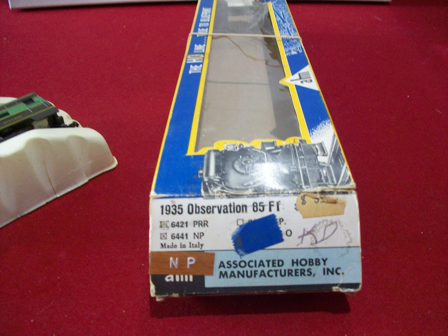 HO Scale AHM/Rivarrosi Observation Car "Northern Pacific" Lot#0397