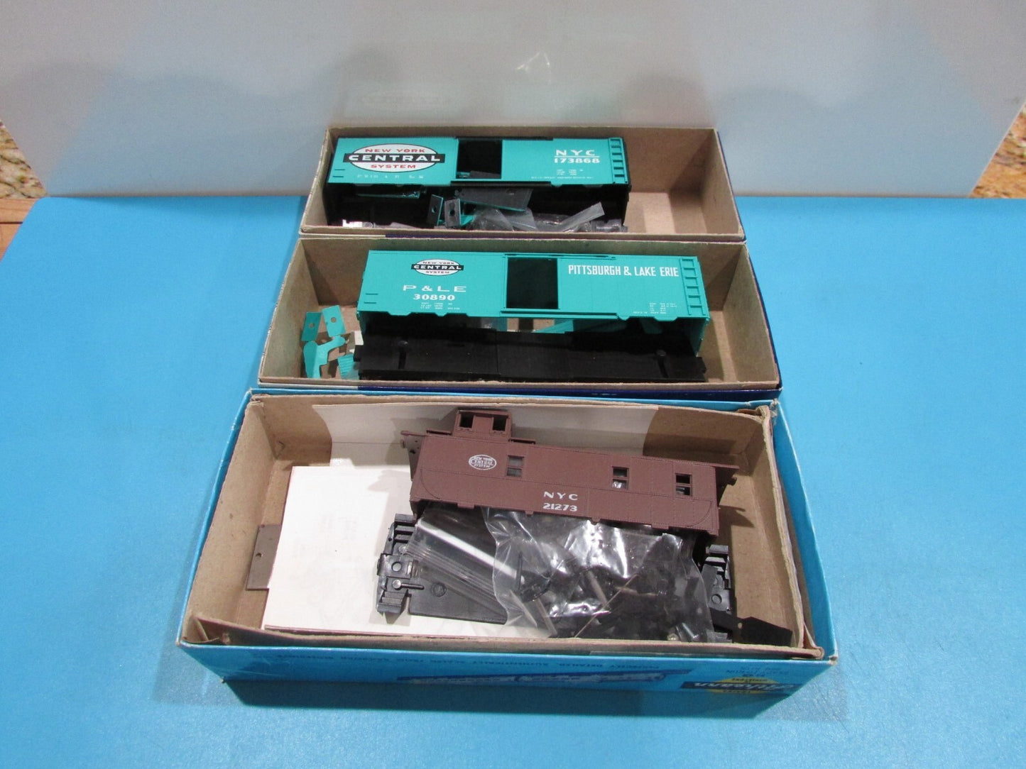 HO Scale Athearn,Roundhouse  Assorted New York Central System Lot#1586