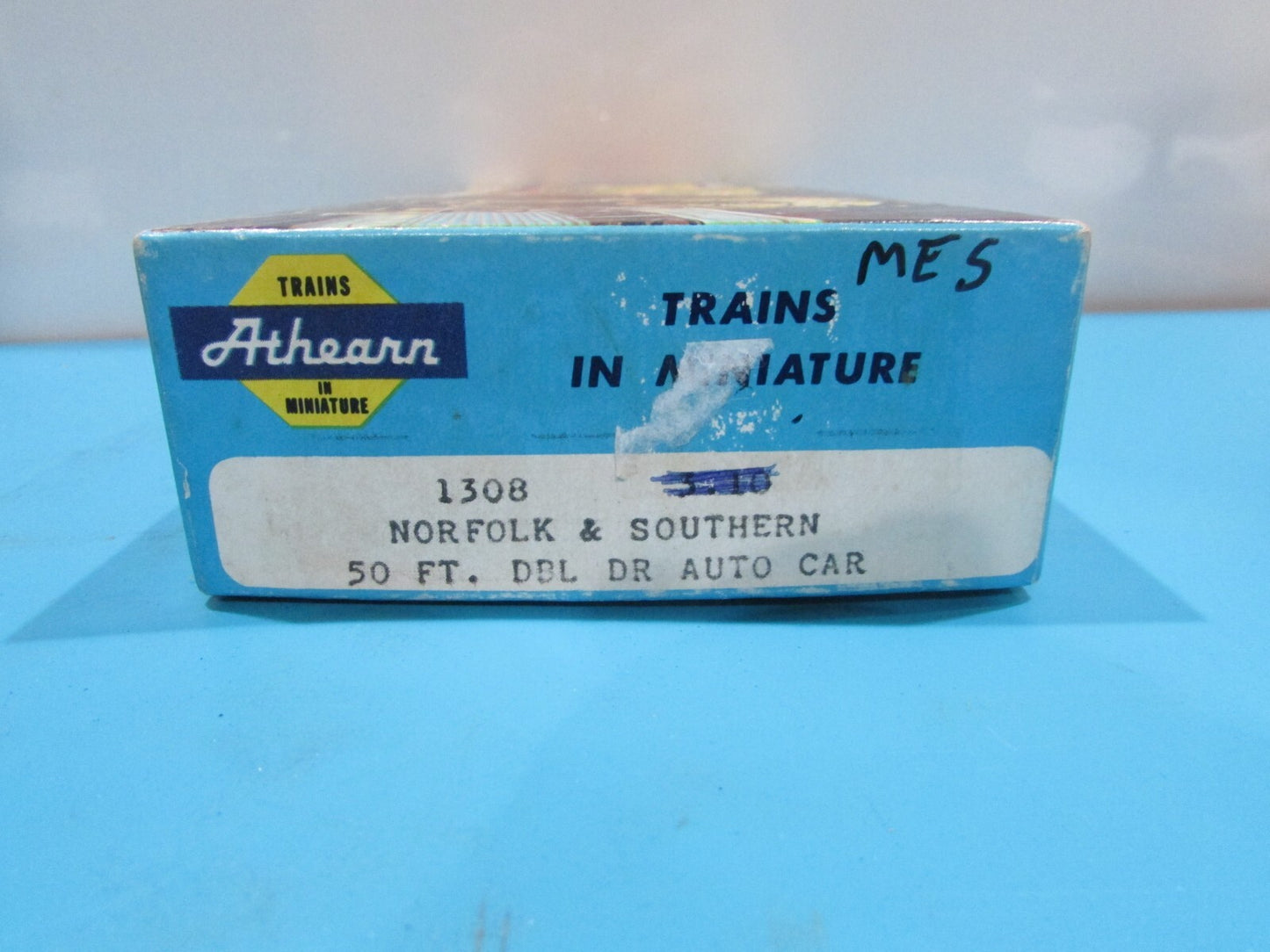 HO Scale Athearn 1308 Norfolk & Southern 50ft DBL DR Auto Car Kit Lot#0936