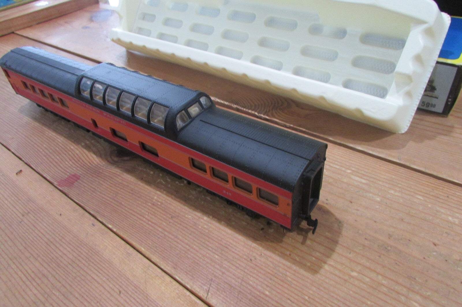 HO Scale AHM 49663 Southern Pacific 85ft Vista Dome Coach #345 Lot#4852