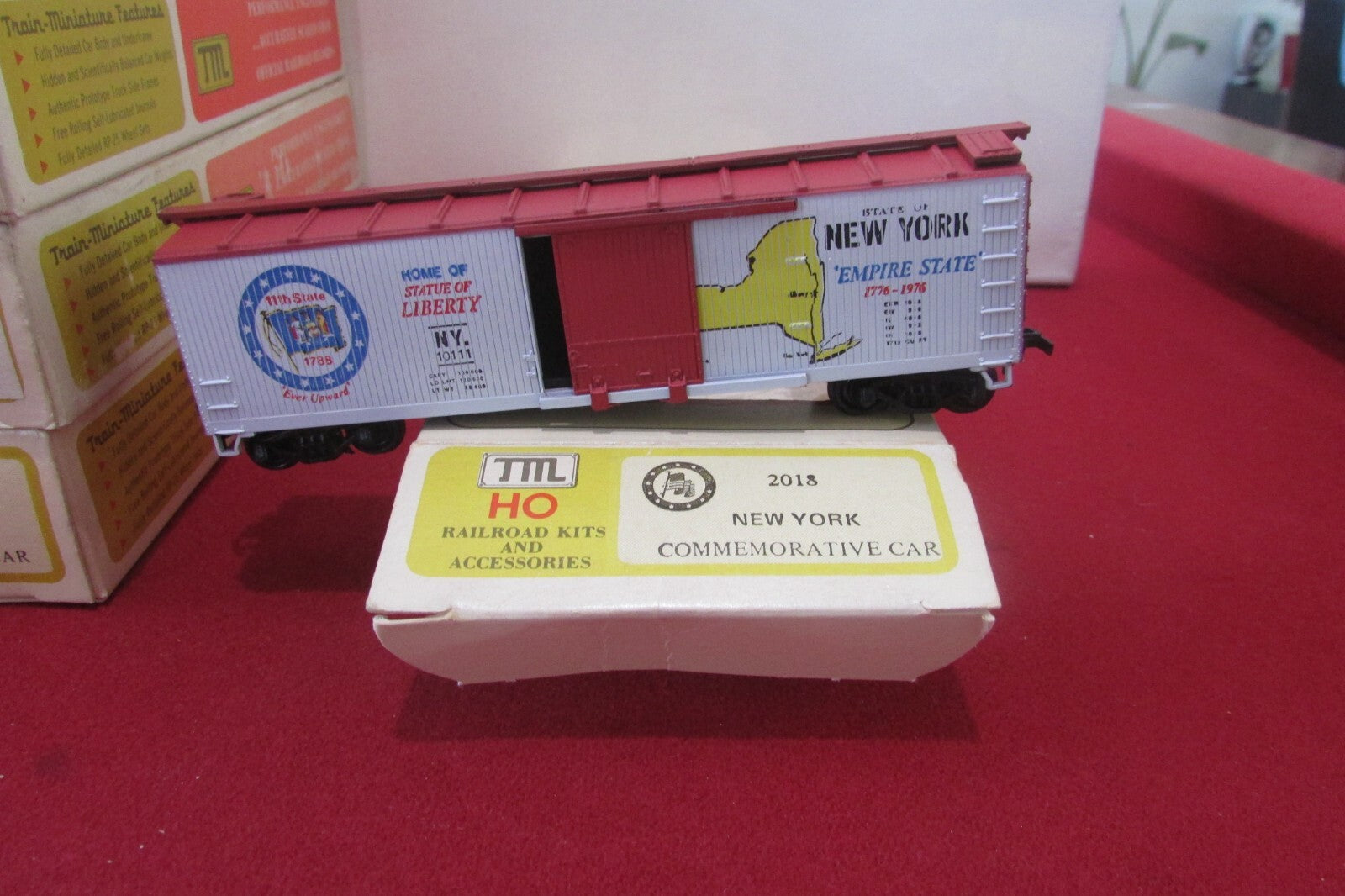 HO Scale (9) Assorted Train-Miniature Commemorative Cars Lot#0389