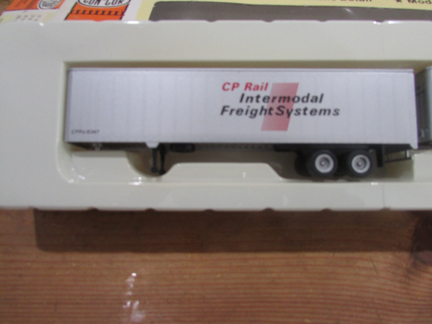 HO Scale Con-Cor (2) 45ft Rivet Side Trailer PC Rail Intermodal Lot#3586