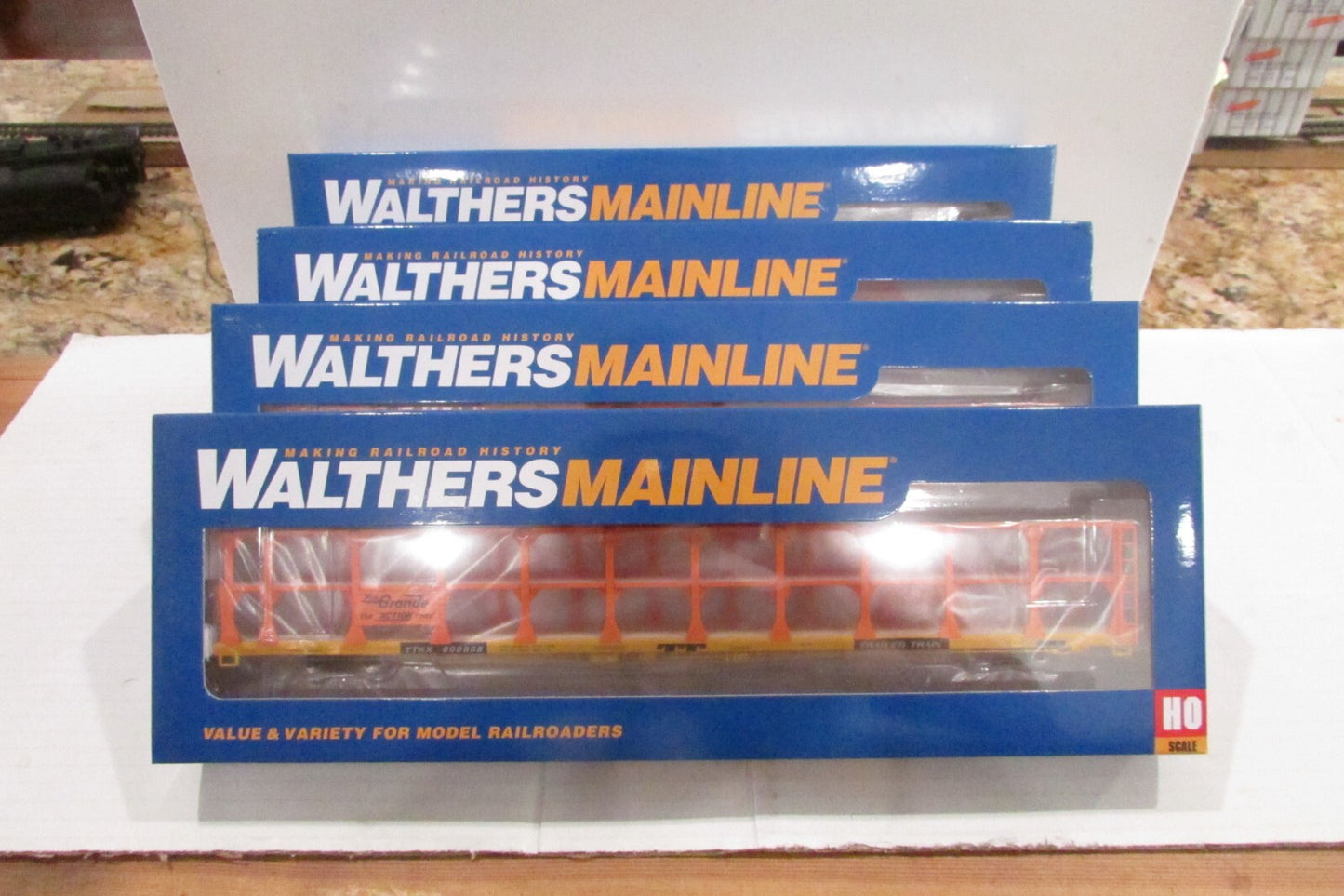 HO Scale Walthers (4) 89' Tri-Level Open Auto Rack Chicago,Burlington & Quincy