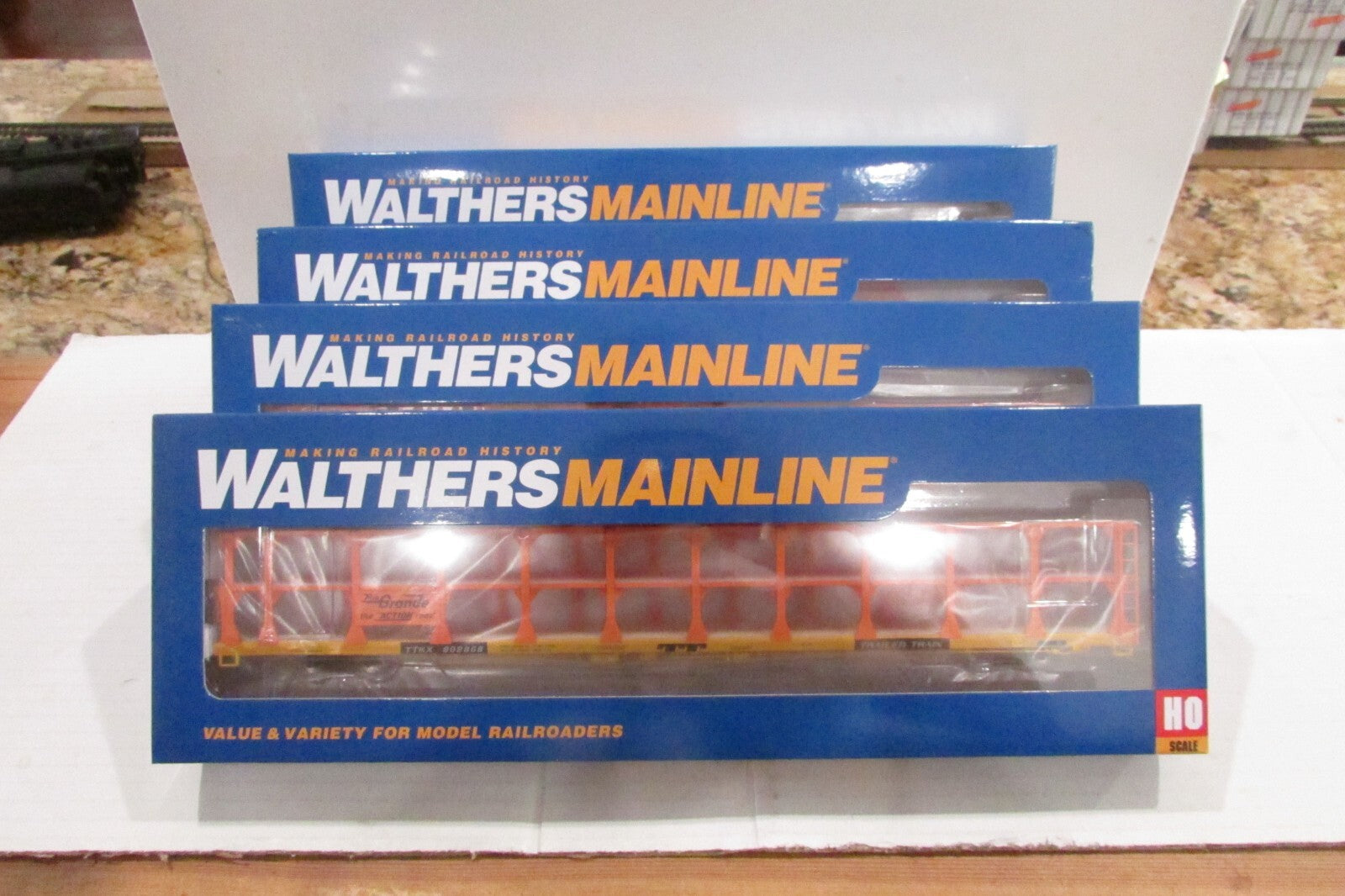 HO Scale Walthers (4) 89' Tri-Level Open Auto Rack Chicago,Burlington & Quincy