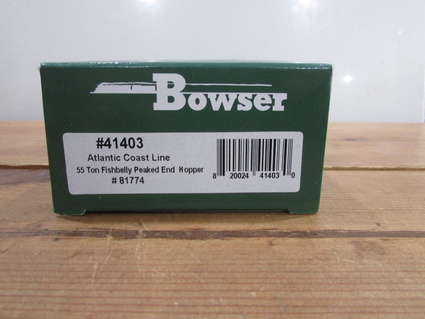 Ho Scale Bowser 41403 55Ton Fishbelly Peaked End Hopper  ACL #81774