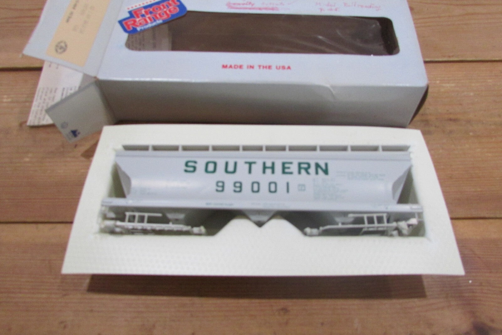 HO Scale Front Range Products ACF 3Bay Grain Car Southern Lot#4737