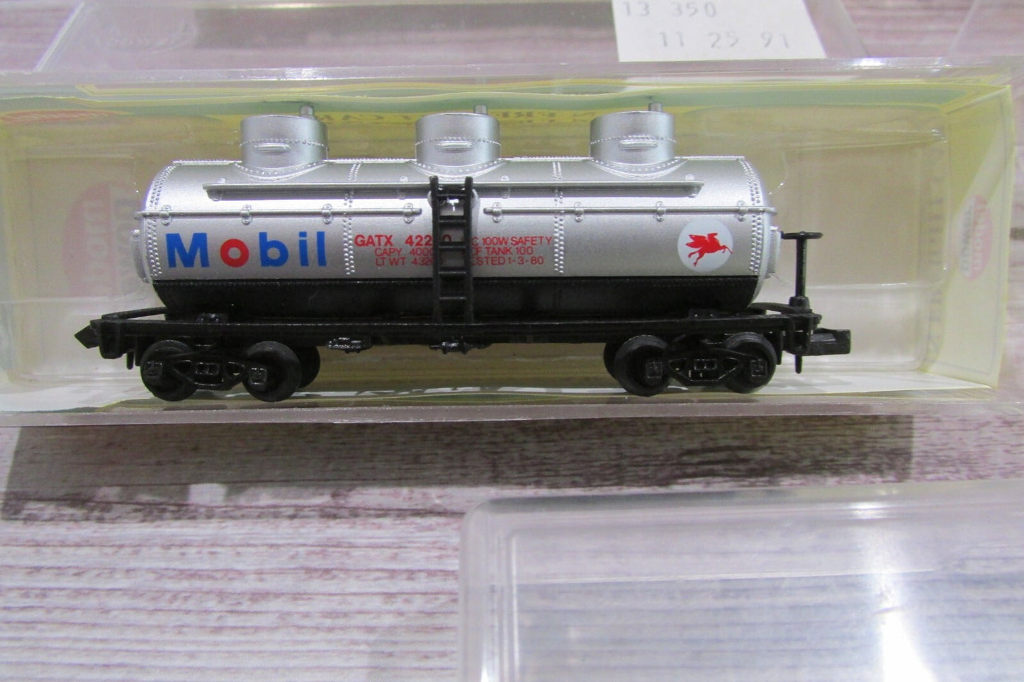 N Scale Model Power (5) Assorted Tank Cars   Lot#3073