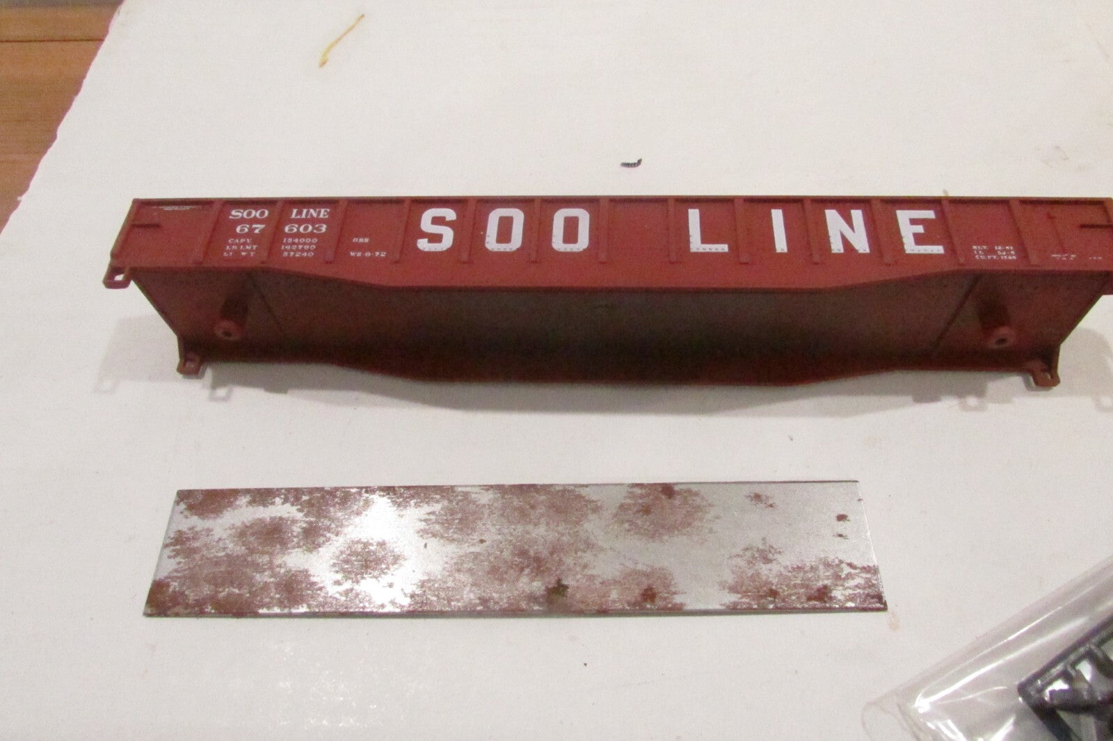 Ho Scale Accurail 67603 Soo Line 52' Gondola Kit #67603 (Brown) BLT 1961
