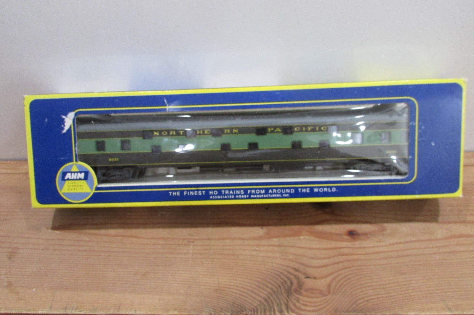 HO Scale Rivarossi 1930 Duplex Sleeper Northern Pacific Lot#3986
