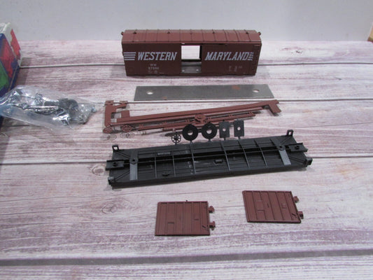 HO Scale RoundHouse 1078 40' Box Car Kit Western Maryland #27000 RH4305