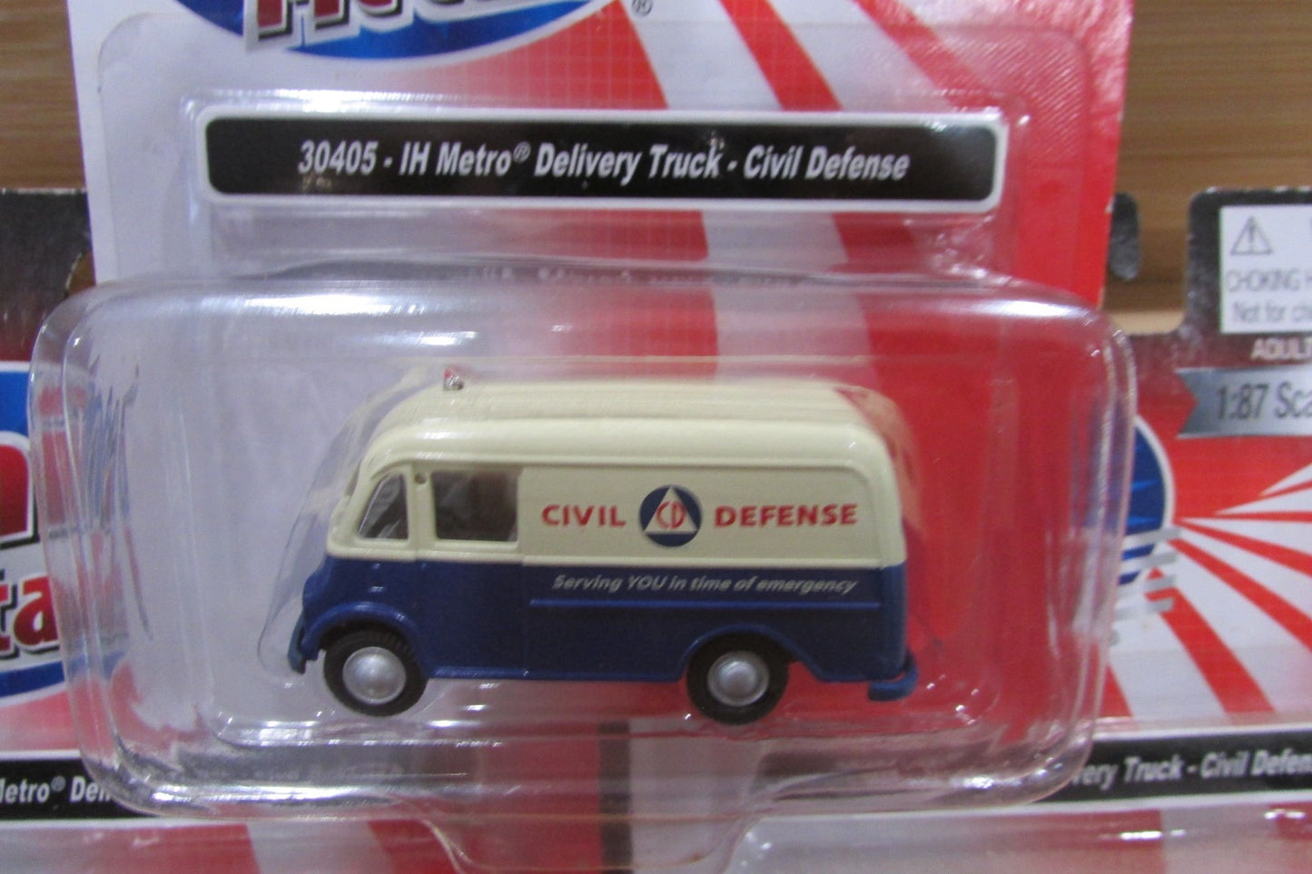 Ho Scale/1:87 Scale Classic Metal Work 30405 (3) IH Metro Delivery Truck