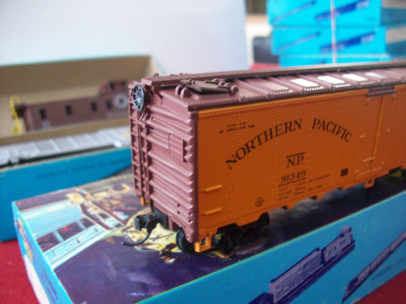 HO Scale Athearn Assorted (3) Cars Northern Pacific  Lot#4048