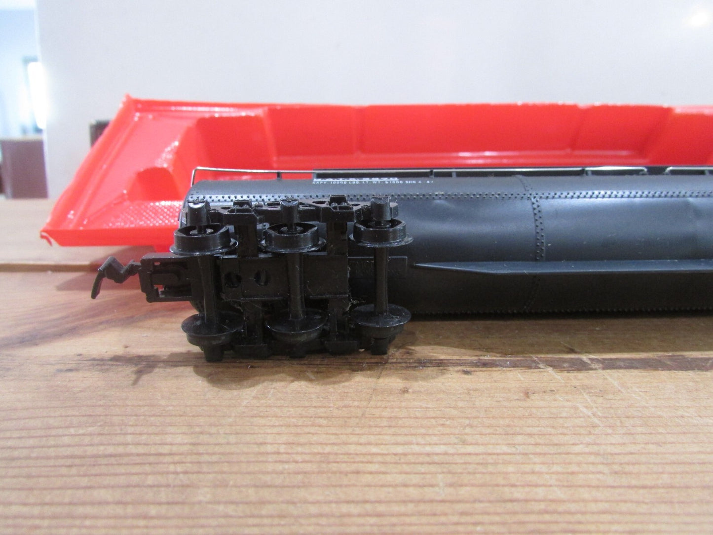 HO Scale Pemco 3451-034 60' Tank Car GULF Lot#3545