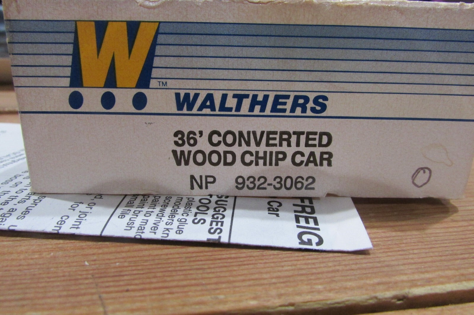 HO Scale Walthers 932-3062 36' Converted Wood Chip Car Northern Pacific