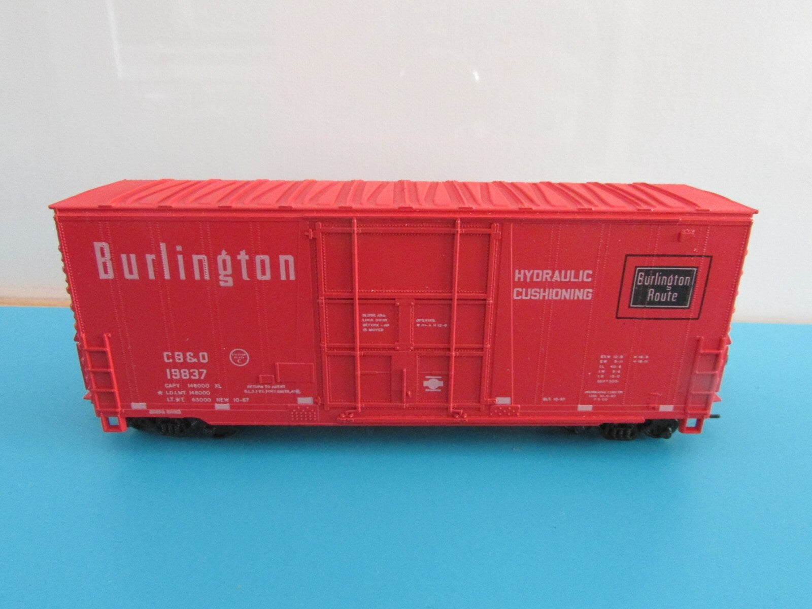 HO Scale (5) Assorted Freight Cars Lot#0855