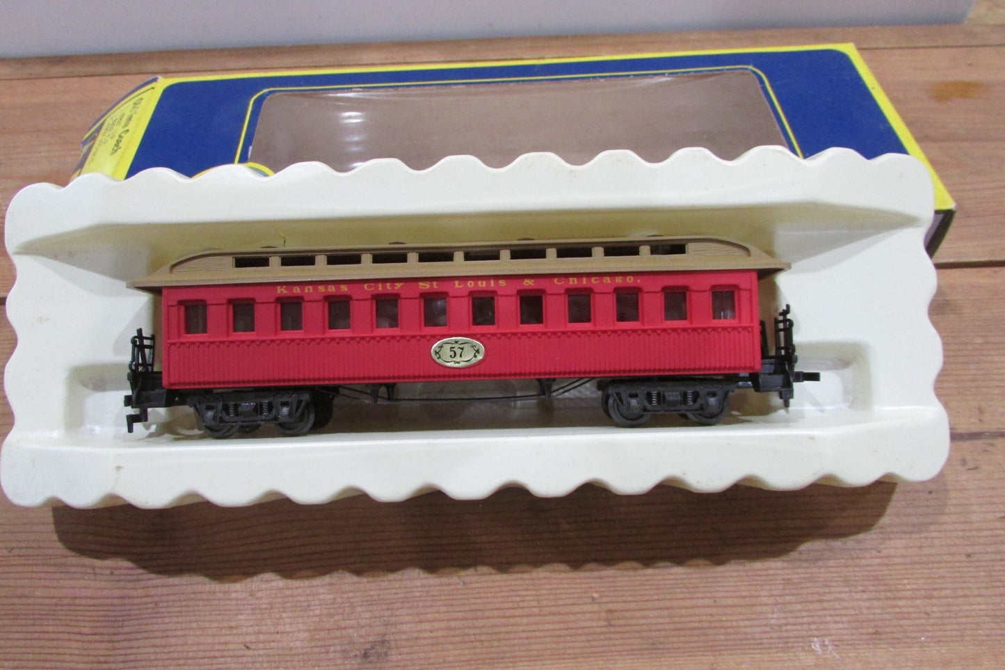 HO Scale AHM Oldtime Coach Passenger Car KC St Louis & Chicago Lot#4958