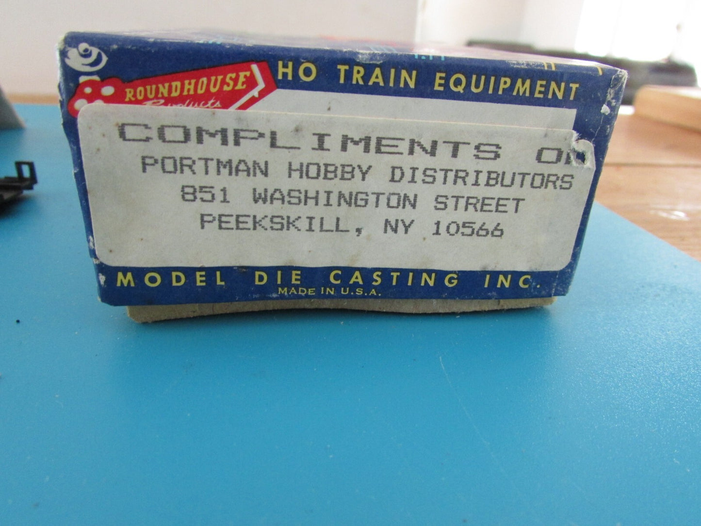 HO Scale Roundhouse 10566 Portman Hobby Distribuitor Box Car RH4304