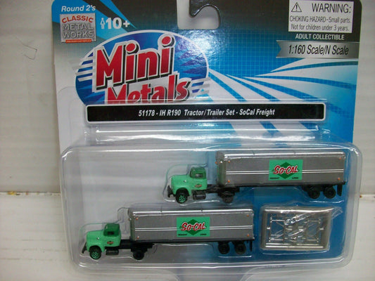 N Scale CMW 51178 IH R190 Tractor-Trailer Set SoCal Freight