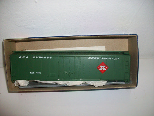 HO Scale RoundHouse 1261 Railway Express Kit Car Lot#0539