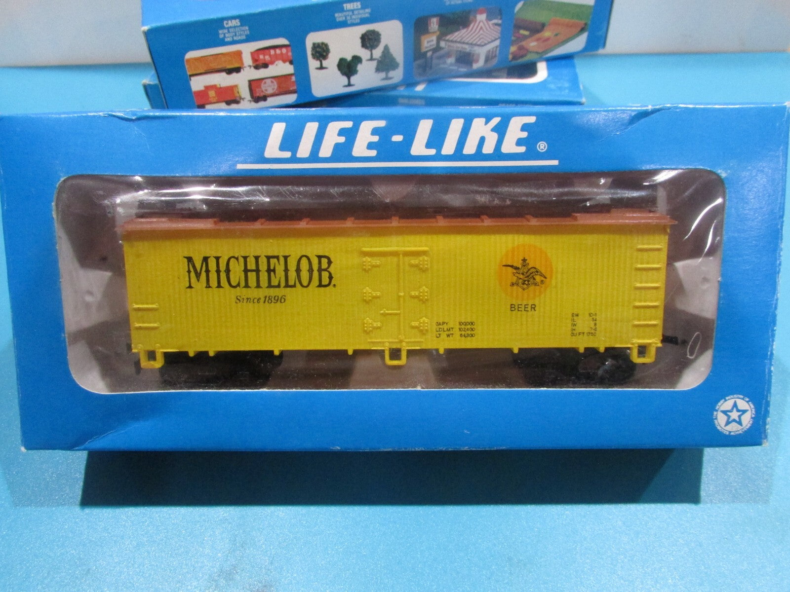 HO Scale Life-Like (4) Assorted Reefer Cars Lot#2174