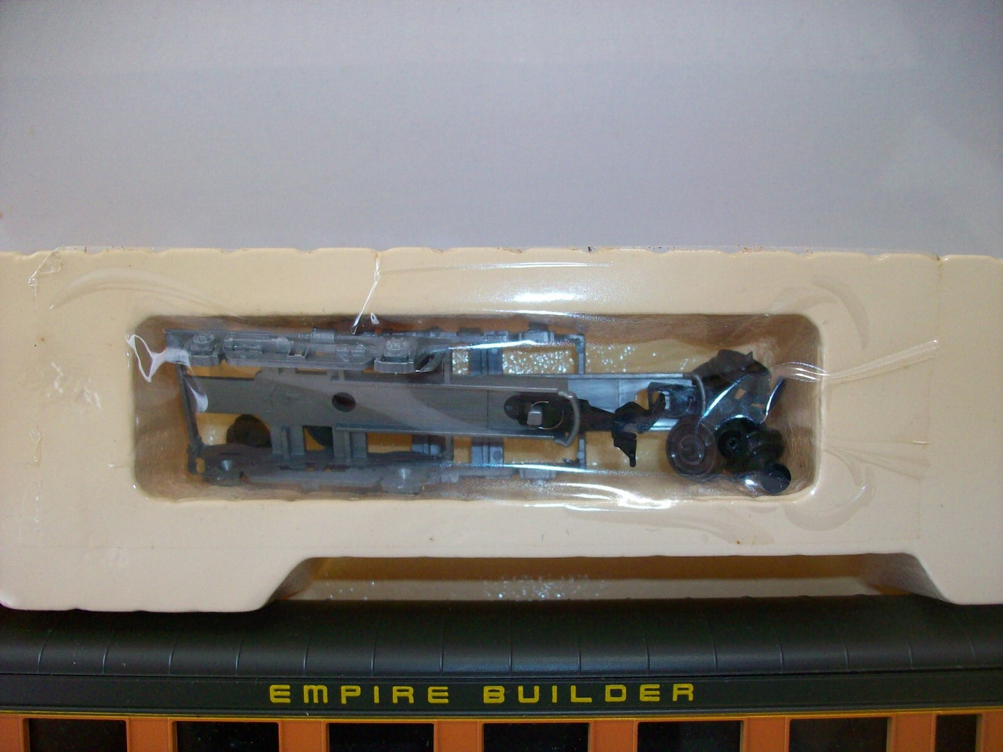 HO Scale Con-Cor  0001-807108 85' Corrugated Coach Great Northern Lot#0484