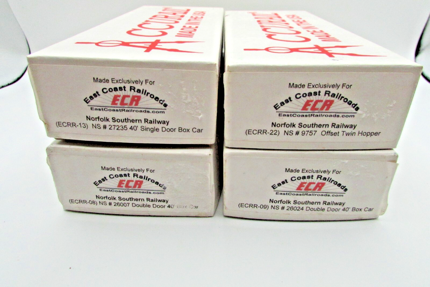 HO Scale Accurail (4) Assorted Freight Cars Kits Norflok Southern Lot#4815
